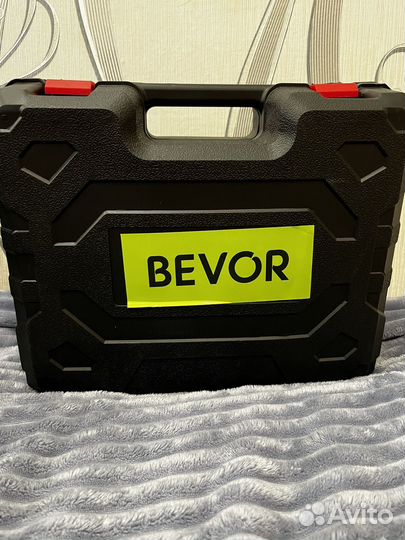 Мойка высокого давления на аккумуляторе новая