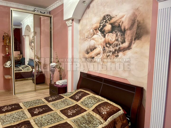 4-к. квартира, 94 м², 2/4 эт.