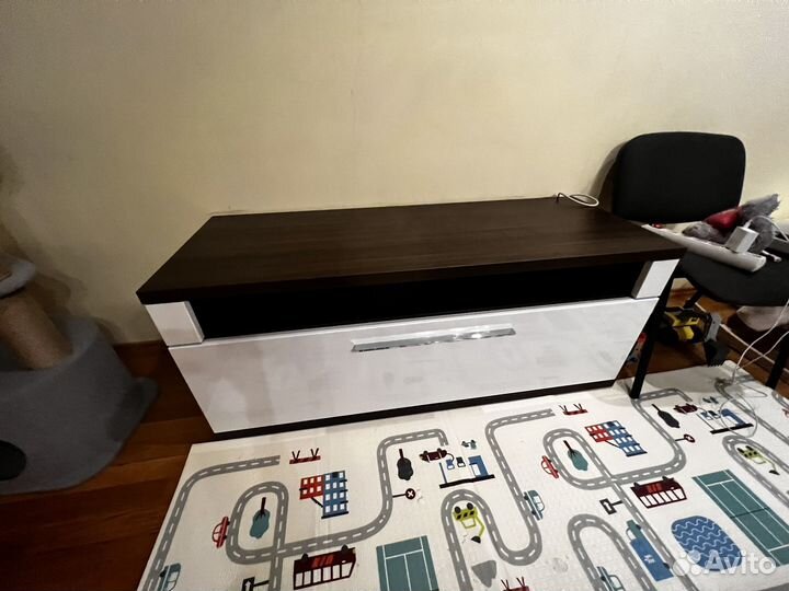 Тумба под тв