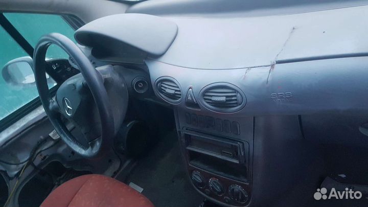 Mercedes А160 в разборе