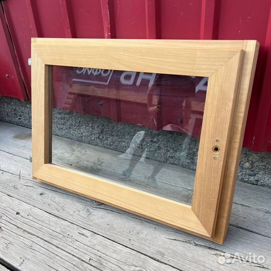 Окно для бани Термоосина из дерева деревянное