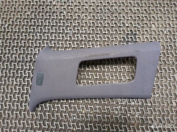 Обшивка стойки Porsche Cayenne, 2008