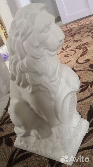 Лев цельный из гипса