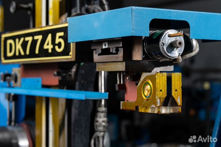 Электроэрозионный станок DK7745