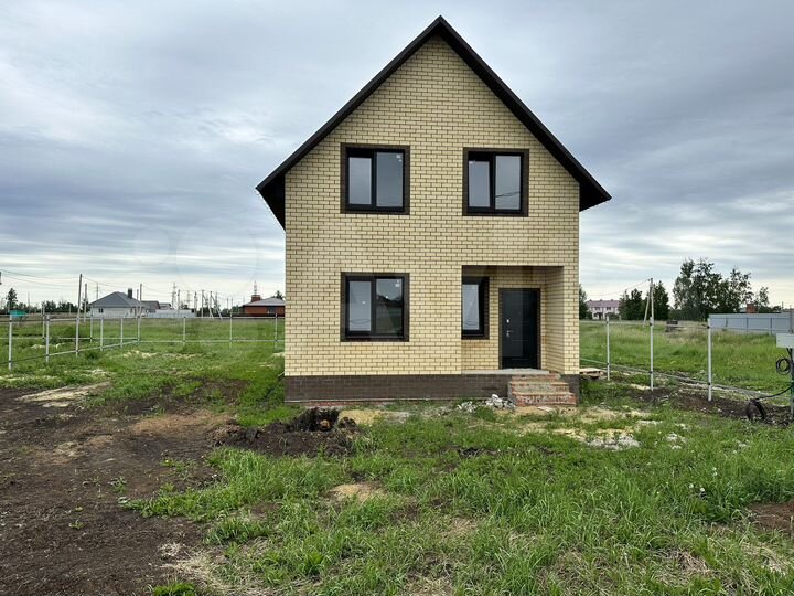 Коттедж 97 м² на участке 5,5 сот.