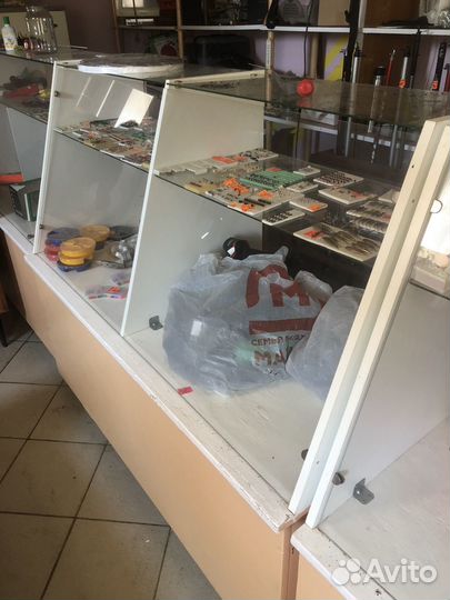 Витрины б/у