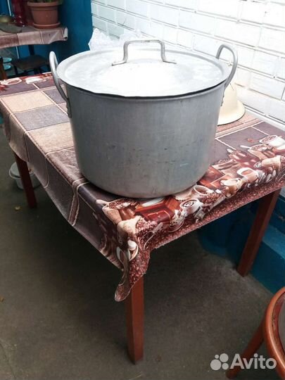 Кастрюля алюминиевая