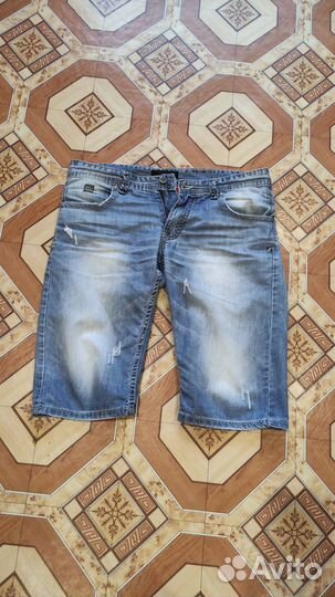 Джинсовые шорты