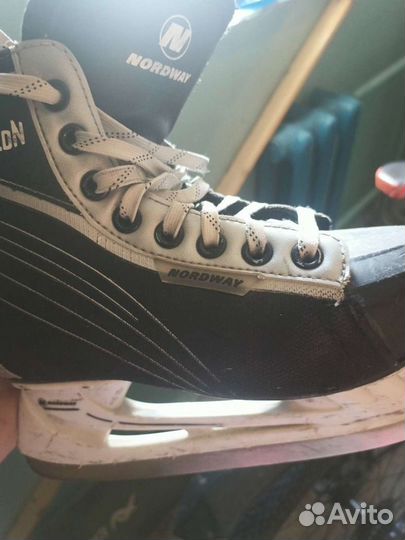 Коньки для мальчика 34 размера