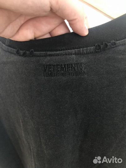 Футболка vetements