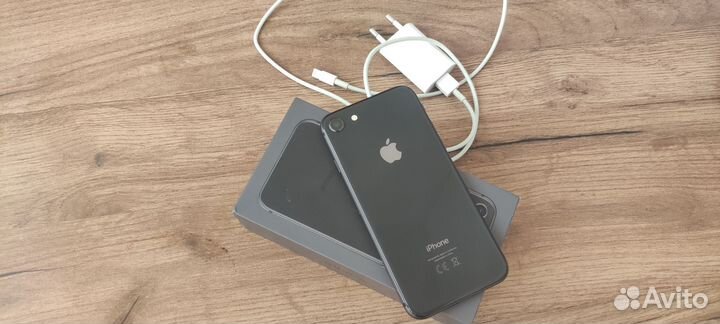 iPhone 8, 256 ГБ