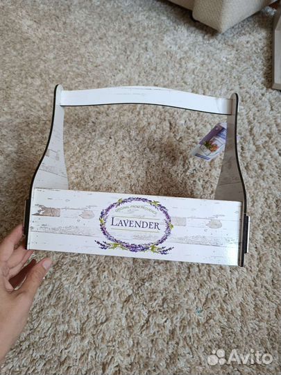 Ящик для цветов и подарков