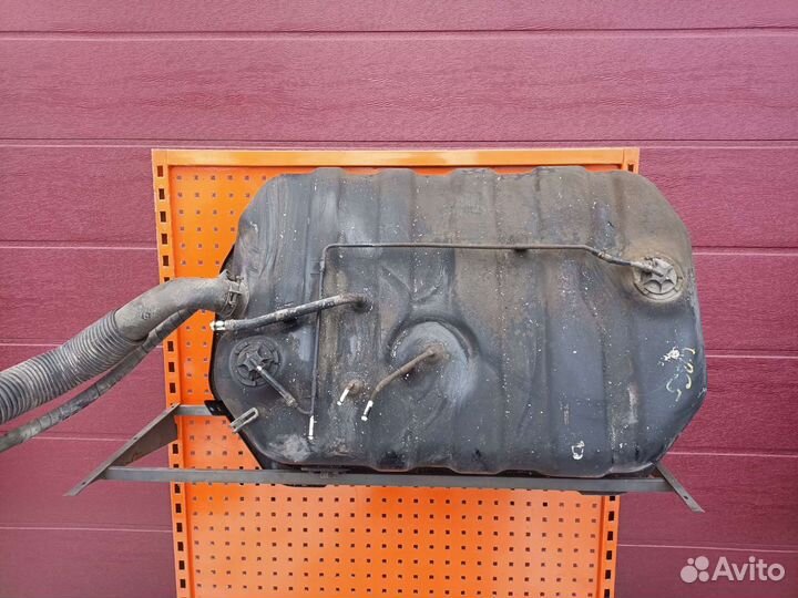 Топливный бак Opel Monterey