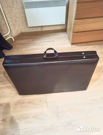 Массажный стол