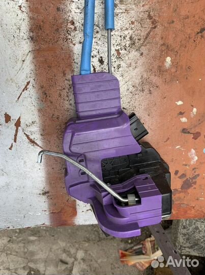 Замок задней правой двери Hyundai Creta Оригинал