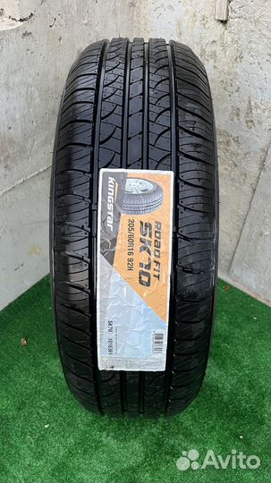 Kingstar SK 70 205/60 R16 92H