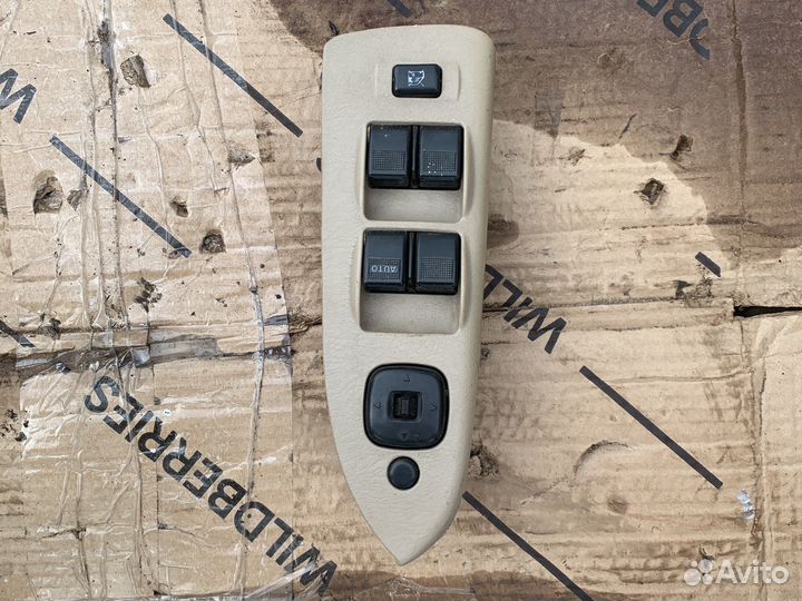 Блок управления стеклоподъемниками mazda familia