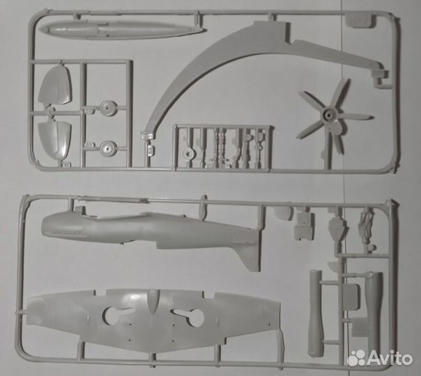 F194 (Supermarine “Spitfire” Mk.XIV and V-1) 1:72