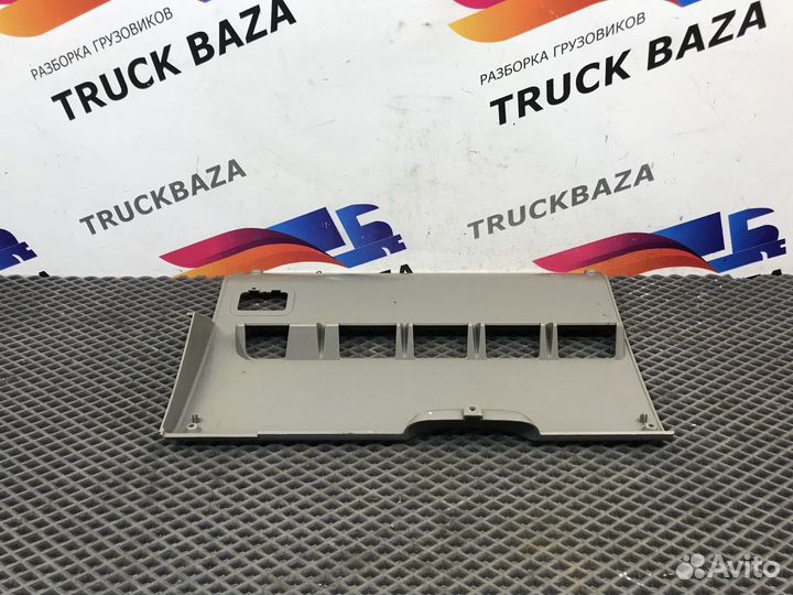 Накладка на торпедо Daf CF