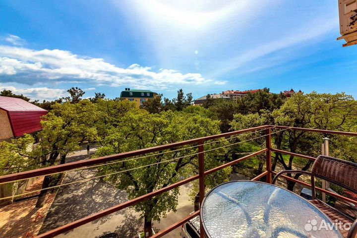 Горничная с проживанием