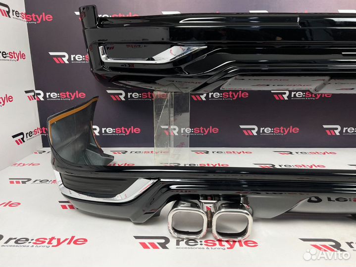 Обвес Toyota Land Cruiser 200 с 16г Черный K2332