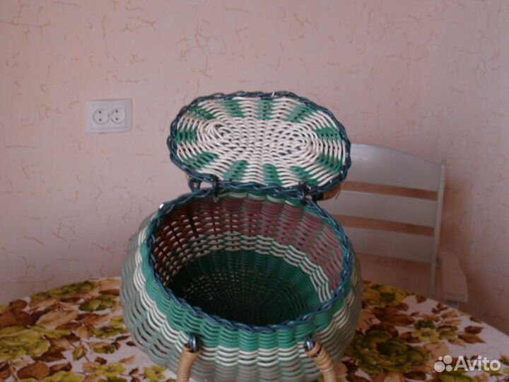 Корзина плетенная
