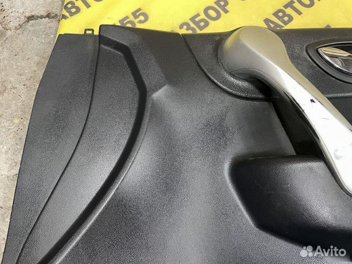 Обшивка двери передней правой Renault Koleos