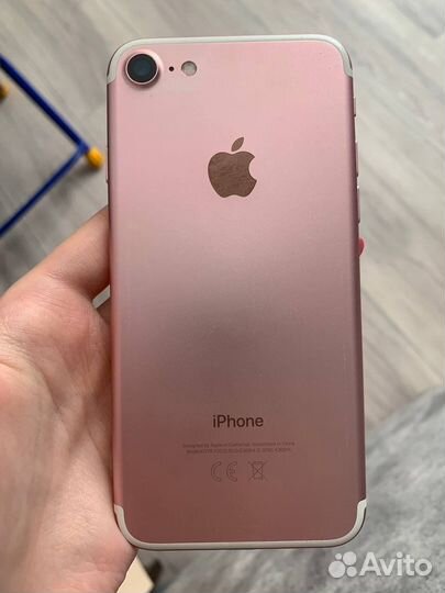 Телефон iPhone 7 32 gb