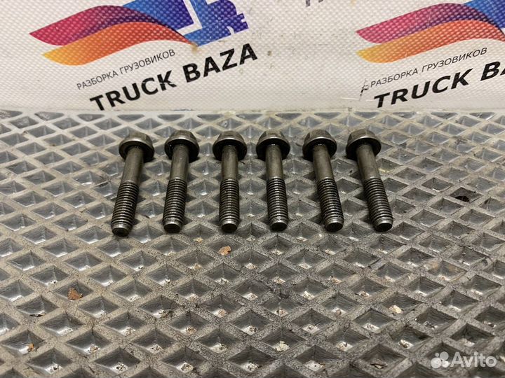 Комплект болтов кронштейна форсунки топливной