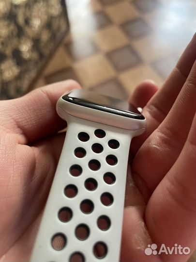 Apple Watch se 44mm nike edition