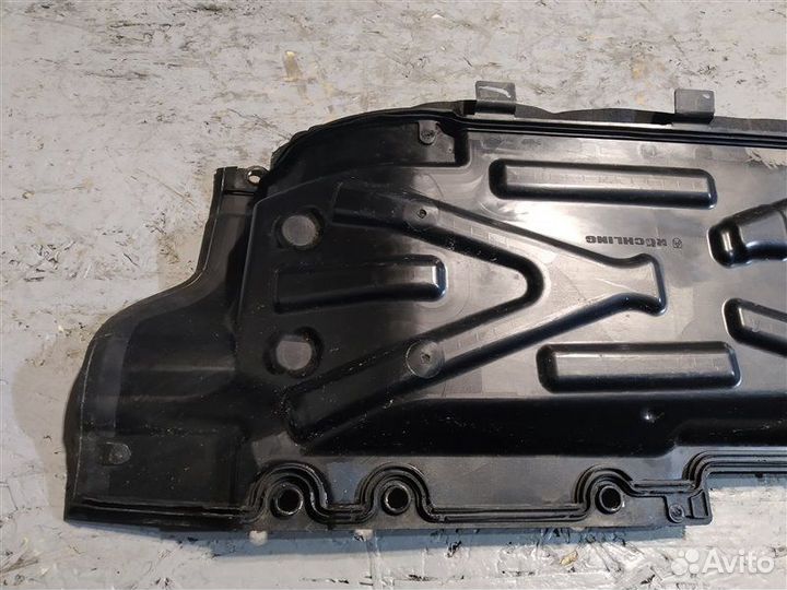 Перегородка моторного отсека правая Mercedes
