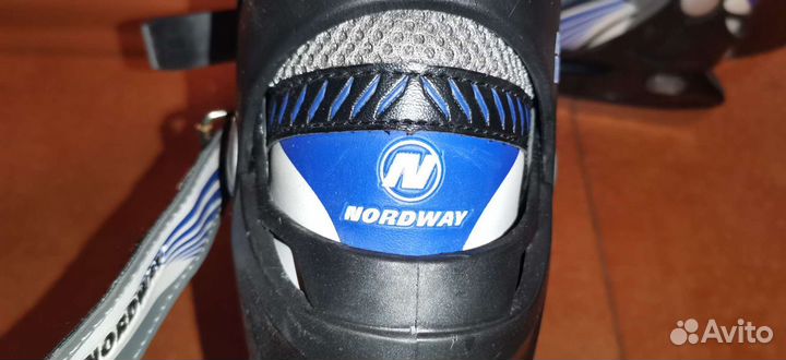 Коньки хоккейные