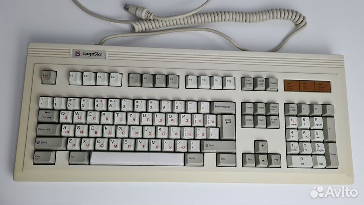 Клавиатура на DCS кейкапах