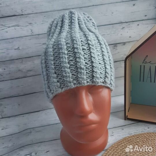 Шапка женская вязаная ручная работа