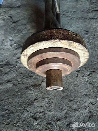 Штанга с параллельным хватом