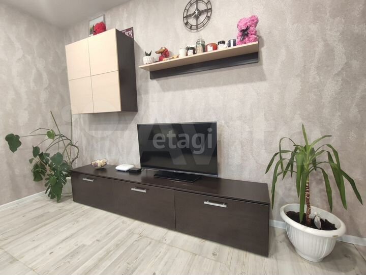 3-к. квартира, 63 м², 3/5 эт.