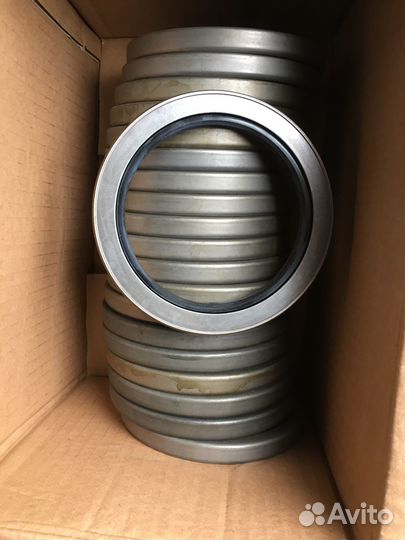 Сальник внутренний ступицы ford cargo
