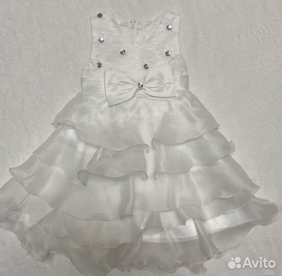 Платье белое р. 98-104