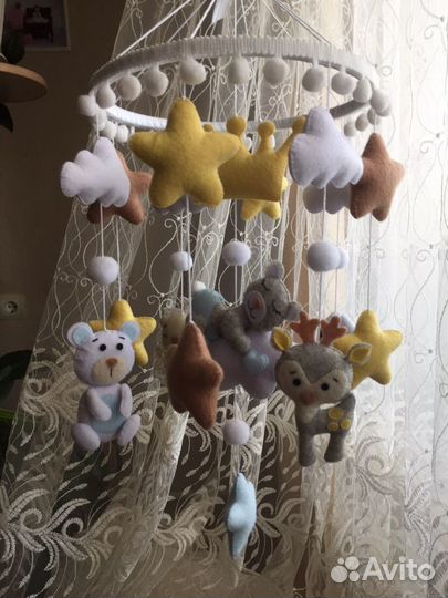 Мобиль в кроватку