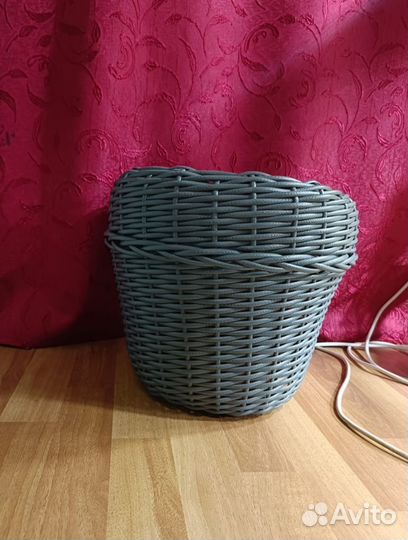 Кашпо из искусственного ротанга