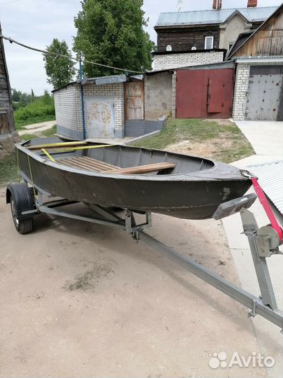 Лодка алюминиевая