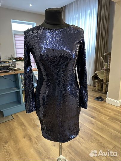Вечернее платье 42 44 новое с паетками
