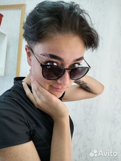 Мастер бровист