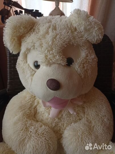 Плюшевый медведь. Состояние нового. 70 см