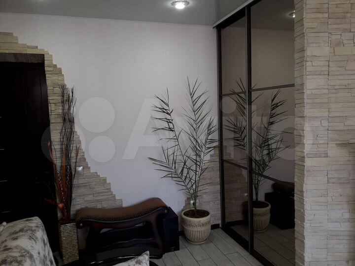 2-к. квартира, 45 м², 3/3 эт.