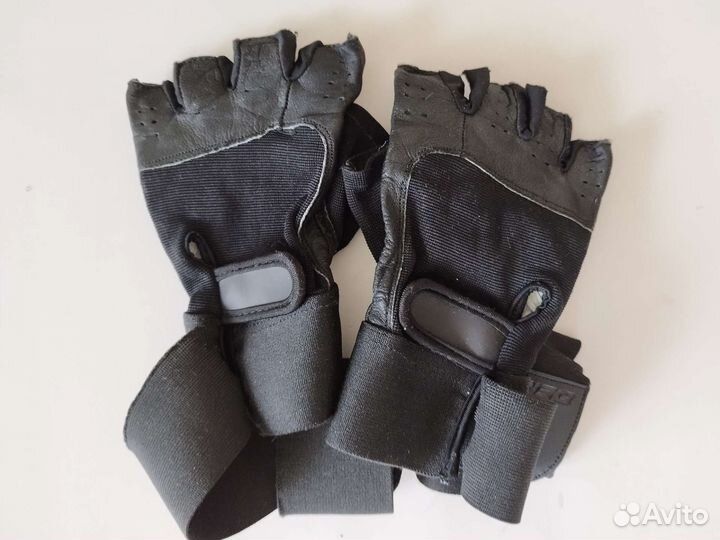 Женские кожаные перчатки для фитнеса