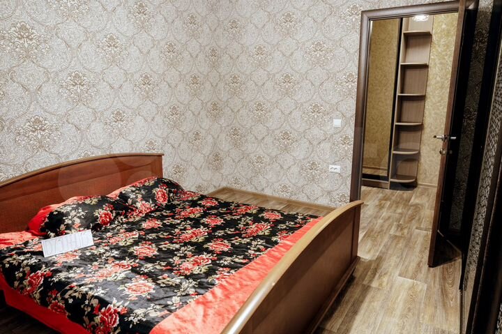 2-к. квартира, 50 м², 1/9 эт.