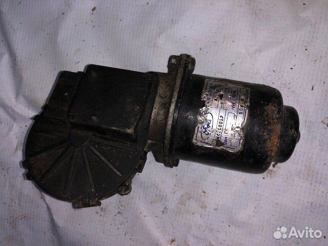 Мотор стеклоочистителя Ford Tourneo Connect I (200