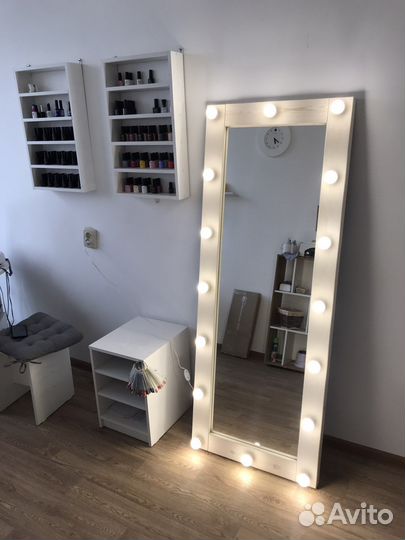 Зеркало гримерное с лампочками с подсветкой