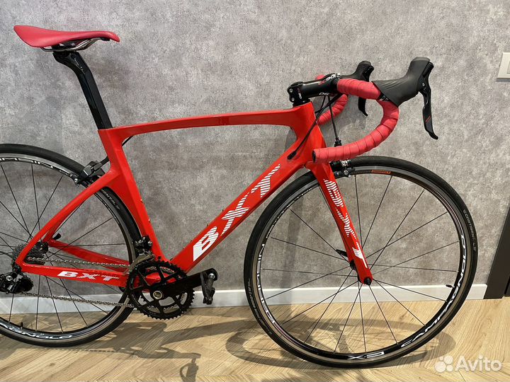 Шоссейный карбоновый велосипед